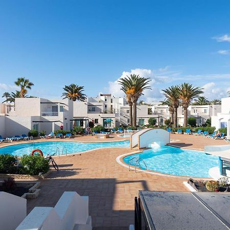 Homeforguest Apartamento 13 Con Terraza Y Piscina En Corralejo Ngoại thất bức ảnh